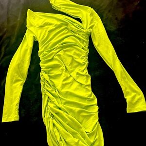 My Sexy Styles (L) body on dress. Never been worn and lime green.